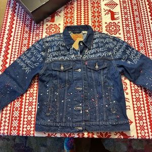 NWT limited edition Handmaid’s Tale Levi Trucker jacket from HULU size medium
